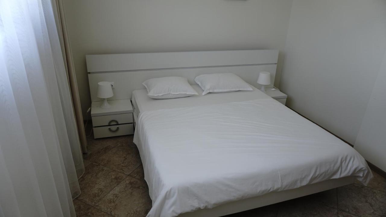 Calithea Complex