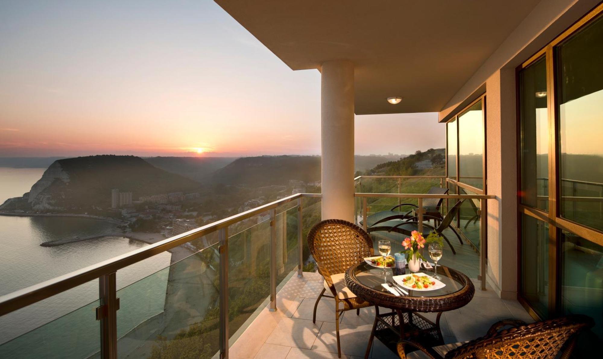 Calithea Complex 2* Kavarna