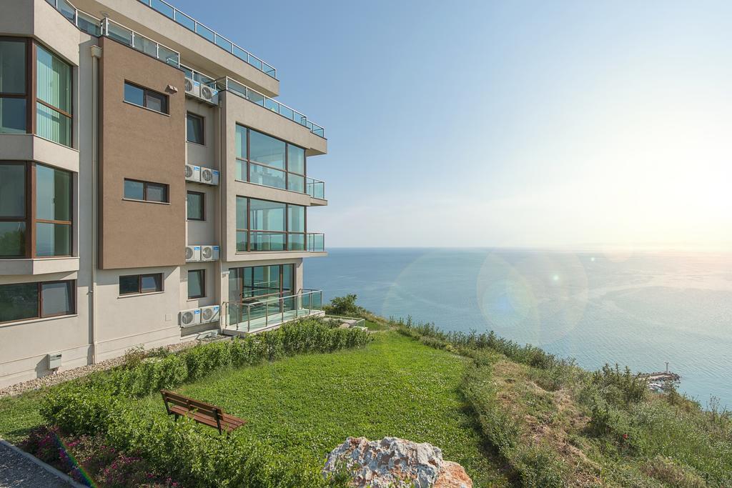 Calithea Complex Kavarna